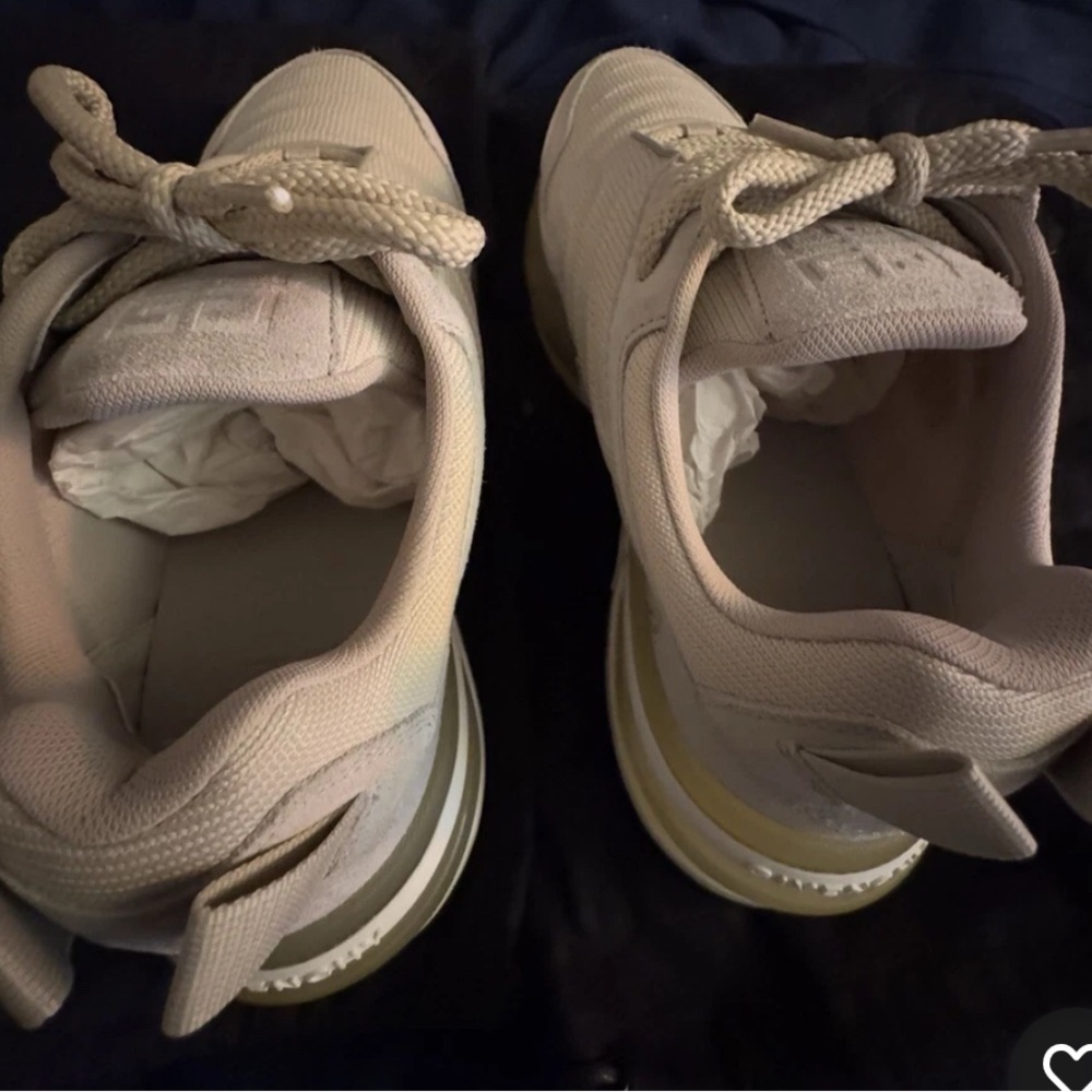 Givenchy GIV 1 Light Sneakers in Cream - Picture 2 of 9
